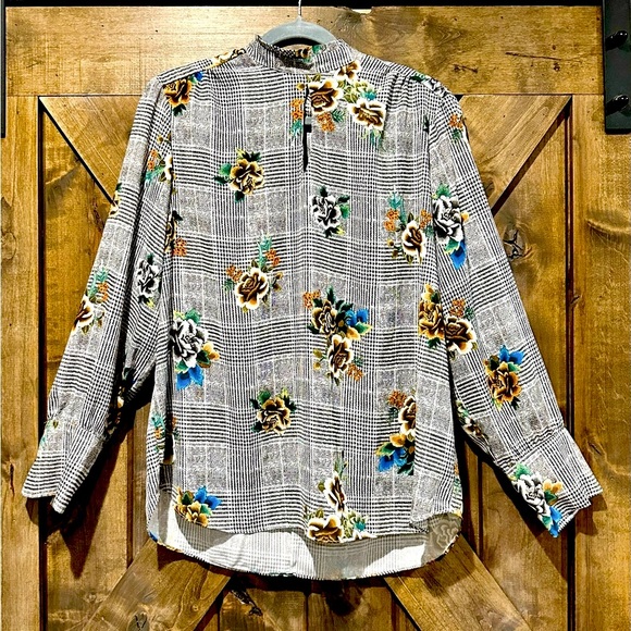 EUC Supply & Demand Checkered Floral Blouse Sz L - Picture 15 of 15